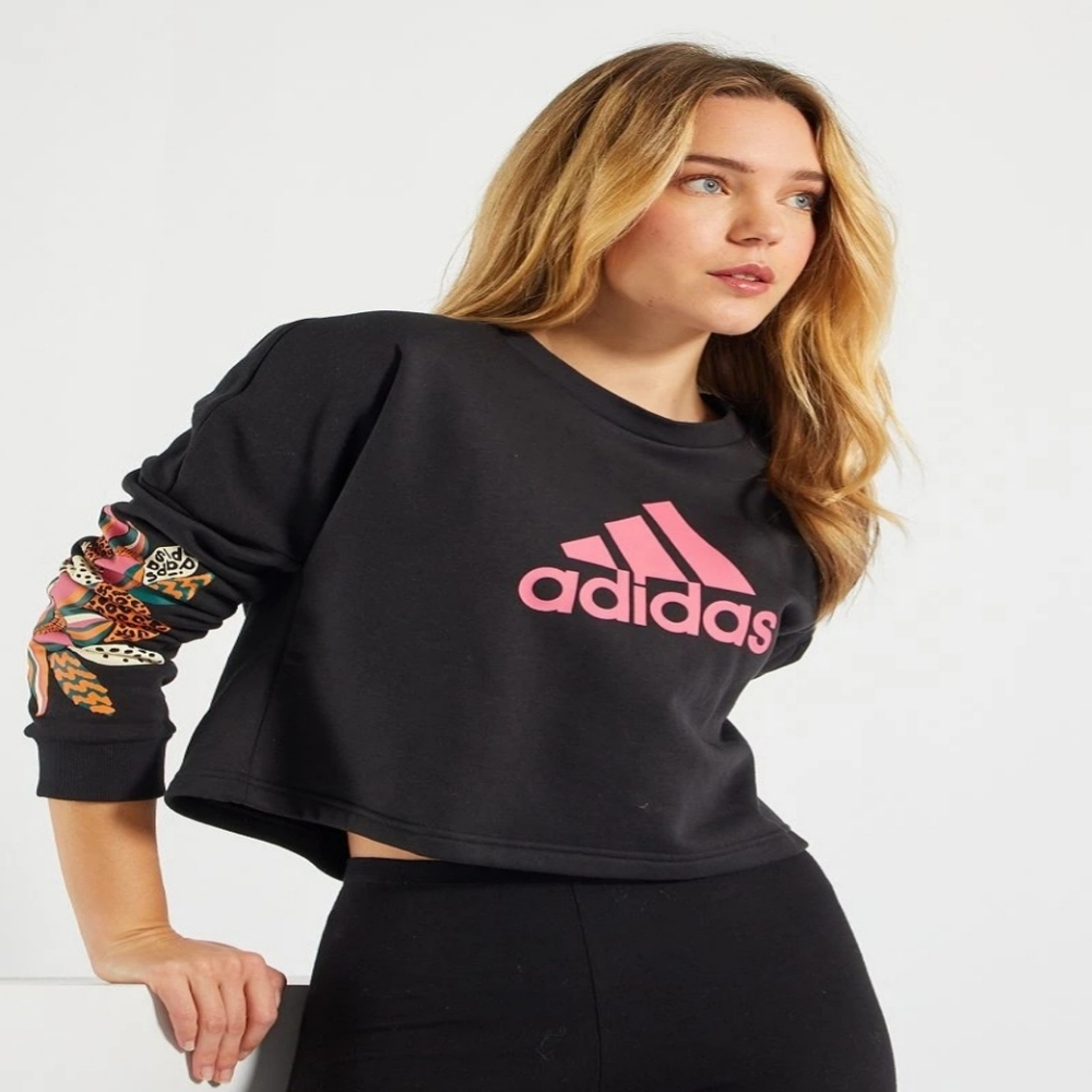 Adidas x FARM Rio Loose Cropped Fleece Logo Sweatshirt. Size: XL.